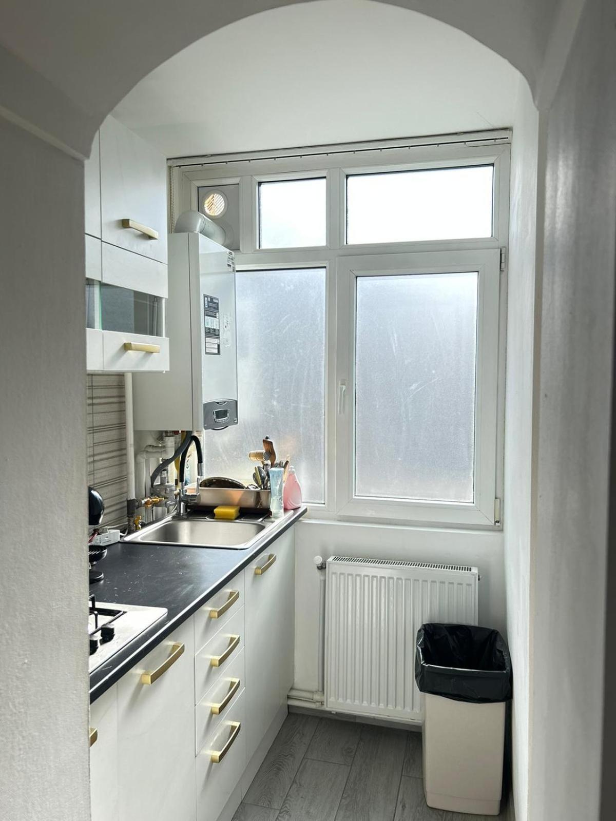 Special Apartment Nadeva Suceava Bagian luar foto