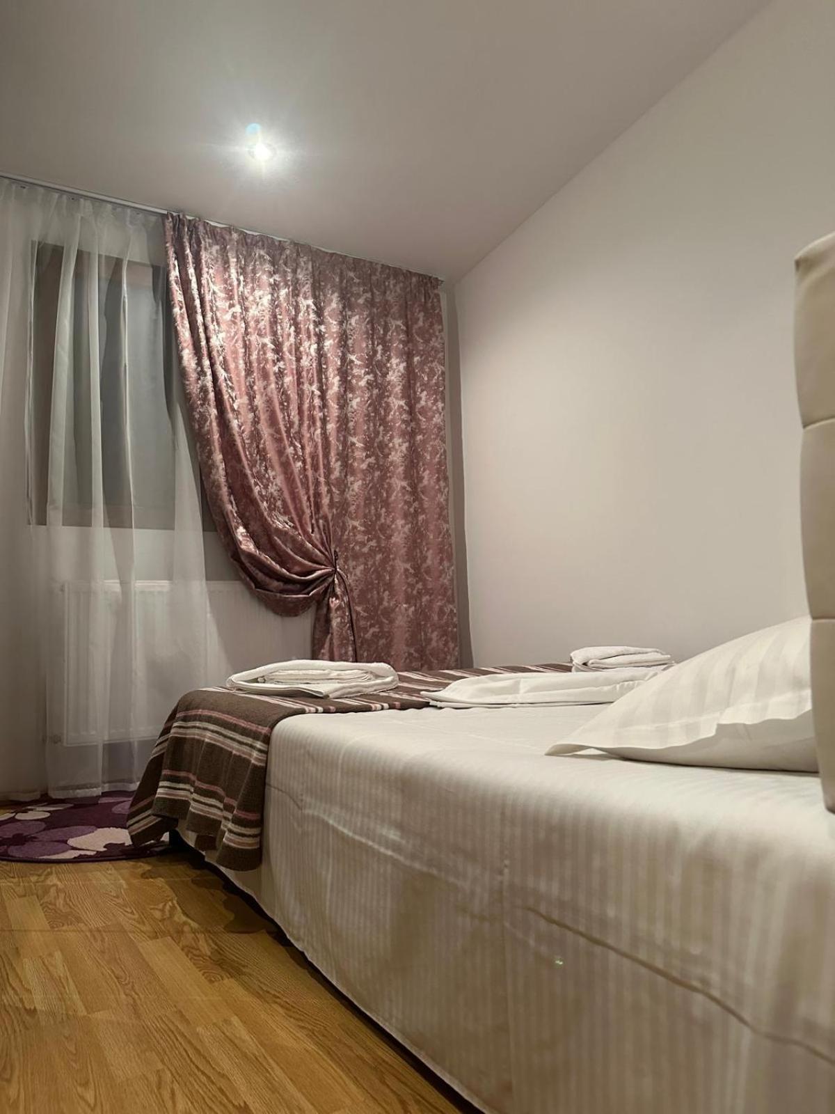 Special Apartment Nadeva Suceava Bagian luar foto